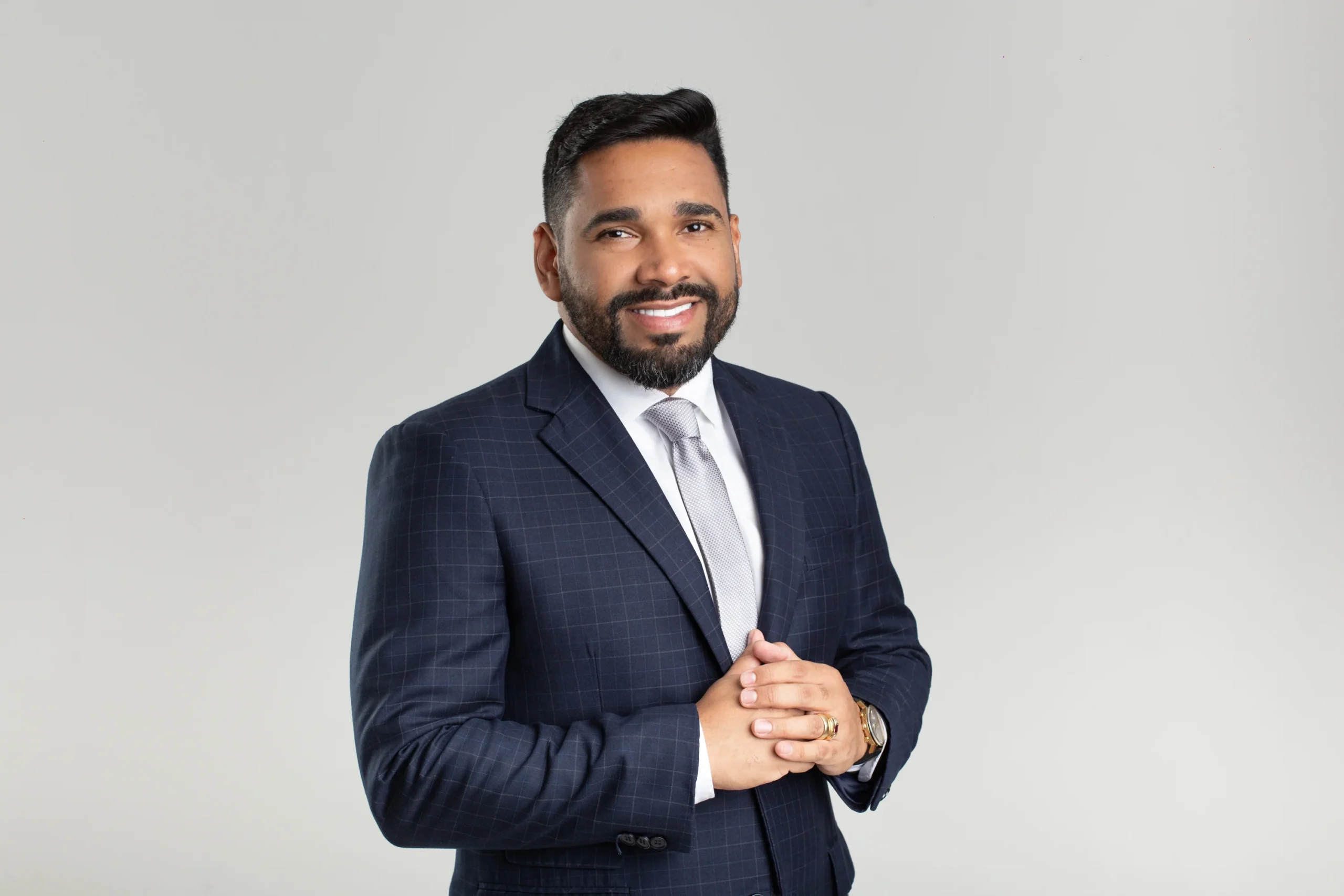 Dr. Jorge Lopes Bahia Junior — advogado trabalhista OAB/RJ 159.842 atuando na defesa dos trabalhadores de Guapimirim e Serra do Mar