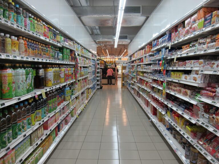 Corredor de supermercado (foto ilustrativa)